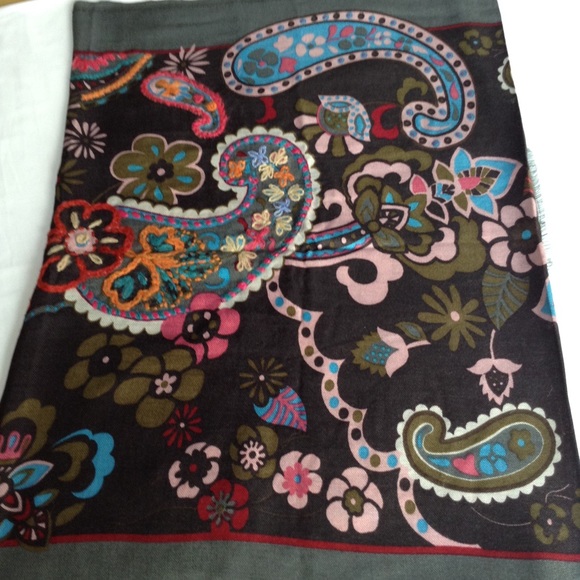 New- Black/Multicoloured Screen Print Stroll-Scarf - Picture 3 of 4